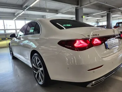Mercedes-Benz E-Class 2024, 21092 км, за 40629.25 USD