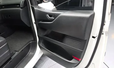 Hyundai Staria 2025, 32409 км, за 19860.64 USD - фото 25