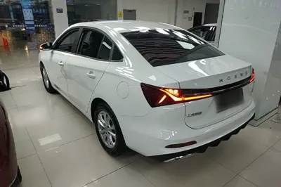 Roewe i5 2023, 22500 км, за 9006 USD - фото 4