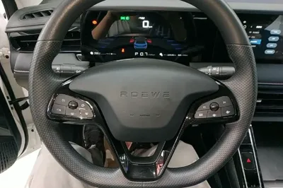 Roewe i5 2023, 22500 км, за 9006 USD - фото 13