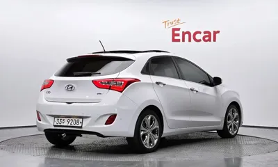 Hyundai i30 2012, 62184 км, за 5244.85 USD