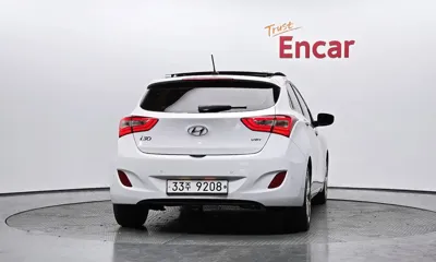 Hyundai i30 2012, 62184 км, за 5244.85 USD