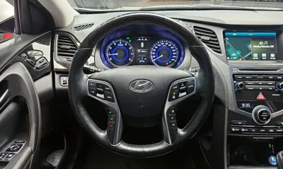 Hyundai Grandeur 2015, 79831 км, за 6188.93 USD - фото 13