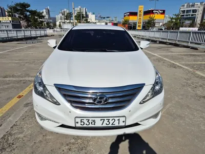 Hyundai Sonata 2013, 166056 км, за 2619.14 USD