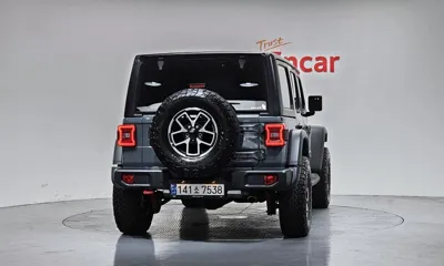 Jeep Wrangler 2024, 4757 км, за 48188.82 USD
