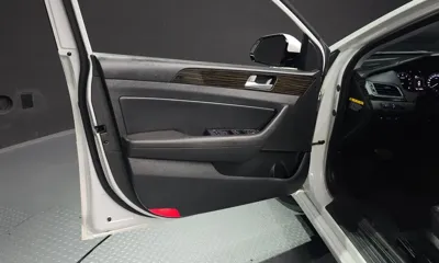 Hyundai Sonata 2017, 146661 км, за 6498.62 USD - фото 24