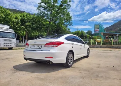 Hyundai i40 2012, 166697 км, за 2246.53 USD
