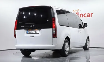 Hyundai Staria 2023, 40606 км, за 17019.37 USD