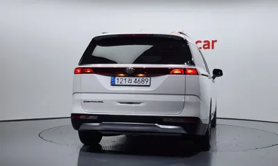 Kia Canival 2021, 90505 км, за 13596.95 USD