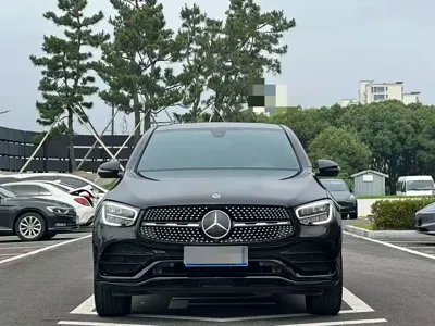 Mercedes-Benz GLC Coupe 2023, 35000 км, за 31393.79 USD