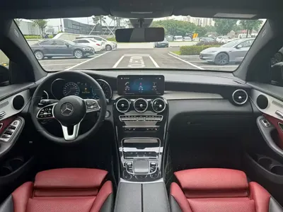 Mercedes-Benz GLC Coupe 2023, 35000 км, за 31393.79 USD - фото 6