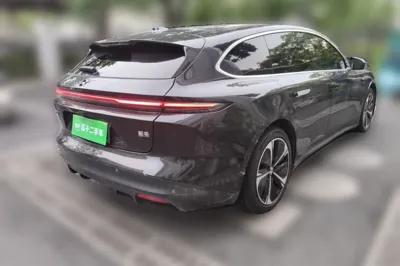 Nio ET5T 2024, 37700 км, за 21651 USD