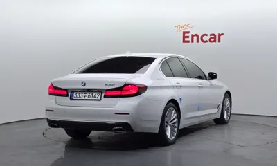 BMW 5-Series 2021, 26968 км, за 23790.34 USD