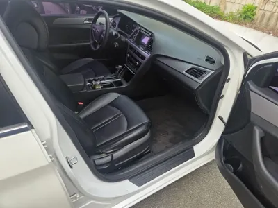 Hyundai Sonata 2015, 62000 км, за 4791.91 USD - фото 13