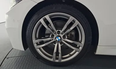 BMW 3-Series 2018, 107004 км, за 11068.41 USD