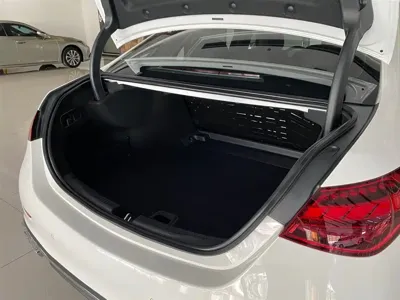 Mercedes-Benz C-Class 2024, 12000 км, за 29173.82 USD - фото 20