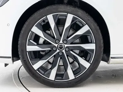 Volvo S90 2026, 8152 км, за 37053.88 USD