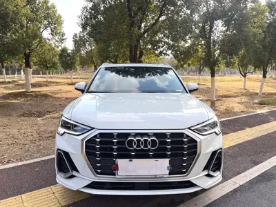 Audi Q3 2022, 45000 км, за 21979.63 USD