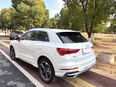 Audi Q3 2022, 45000 км, за 21873.44 USD - фото 8