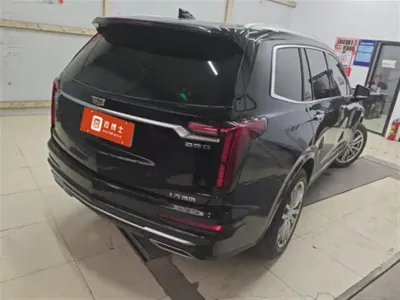 Cadillac XT6