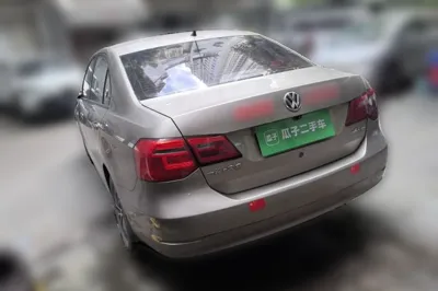 Volkswagen Jetta · 2015 год