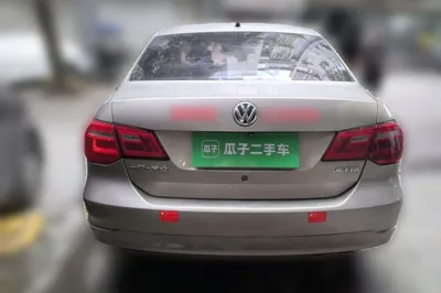 Volkswagen Jetta 2015, 189100 км, за 3281 USD