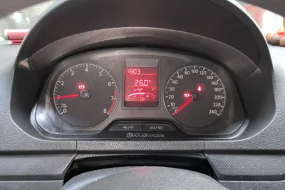 Volkswagen Jetta 2015, 189100 км, за 3281 USD - фото 8