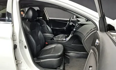 Hyundai Sonata 2011, 158915 км, за 1642.14 USD - фото 10