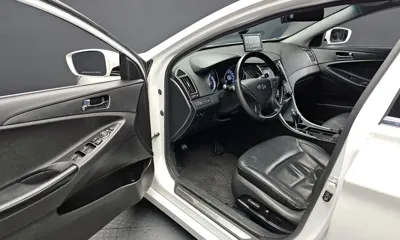 Hyundai Sonata 2011, 158915 км, за 1642.14 USD - фото 11
