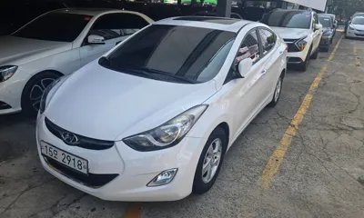 Hyundai Avante 2013, 58329 км, за 3447.83 USD