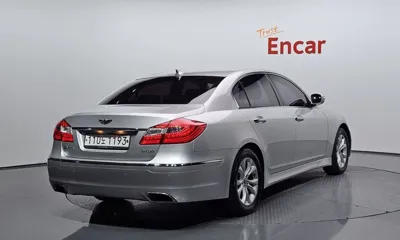 Hyundai Genesis 2012, 167954 км, за 3237.53 USD