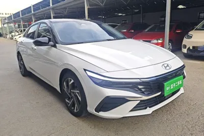 Hyundai Elantra 2023, 2200 км, за 13783 USD - фото 24