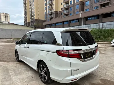 Honda Odyssey 2016, 134000 км, за 10285.26 USD - фото 10