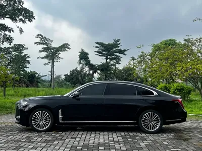 Hongqi Hongqi H9 2022, 102000 км, за 19743.41 USD