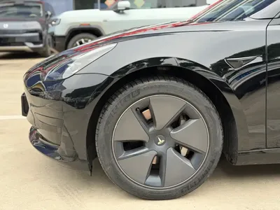 Tesla Model 3 2023, 80000 км, за 16944.39 USD