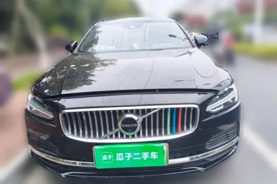 Volvo S90 New Energy 2021, 63600 км, за 20957 USD