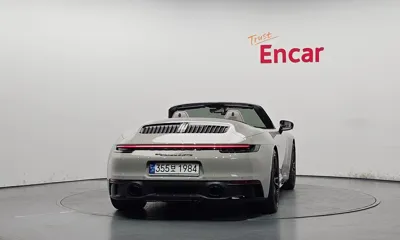 Porsche 911 2023, 6256 км, за 147815.27 USD