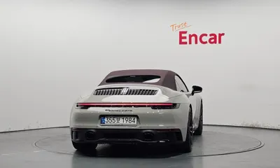Porsche 911 2023, 6256 км, за 147815.27 USD