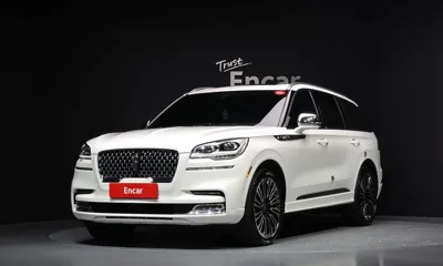 Lincoln Aviator · 2022 год