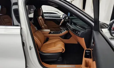 Lincoln Aviator 2022, 73670 км, за 29926.34 USD - фото 11