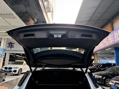 Land Rover Evoque 2020, 84000 км, за 17677.59 USD - фото 21