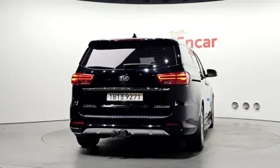 Kia Canival 2019, 140520 км, за 11069.87 USD