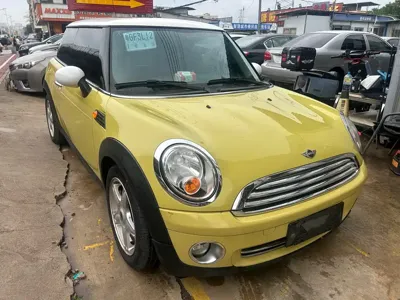 MINI MINI 2010, 100000 км, за 3668.16 USD
