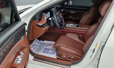 Genesis G90