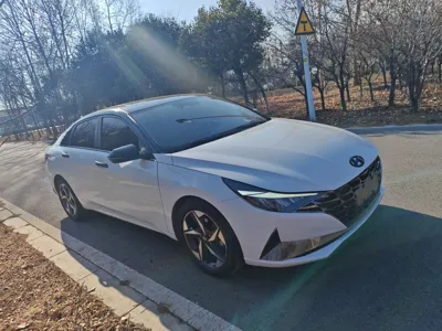 Hyundai Elantra 2021, 66500 км, за 10524 USD - фото 4