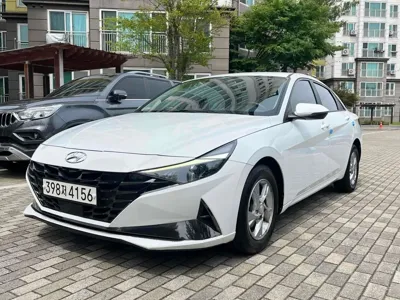 Hyundai Avante · 2021 год