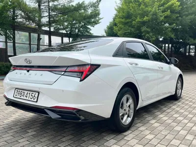 Hyundai Avante 2021, 110000 км, за 8403.91 USD