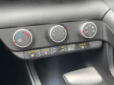 Hyundai Avante 2021, 110000 км, за 8400.07 USD - фото 18
