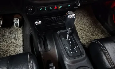 Jeep Wrangler 2012, 106754 км, за 12151.86 USD - фото 9