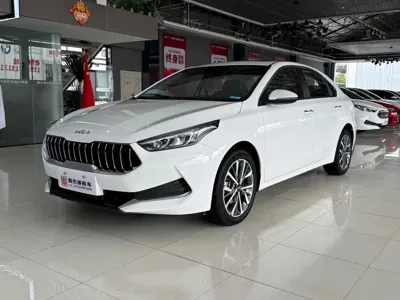 Kia K3 · 2022 год